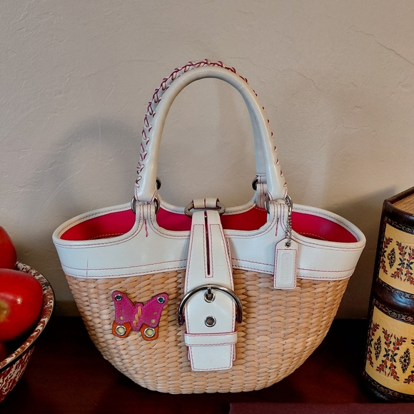 Coach Butterfly Wicker Straw Tote Vintage - Picture 12 of 12